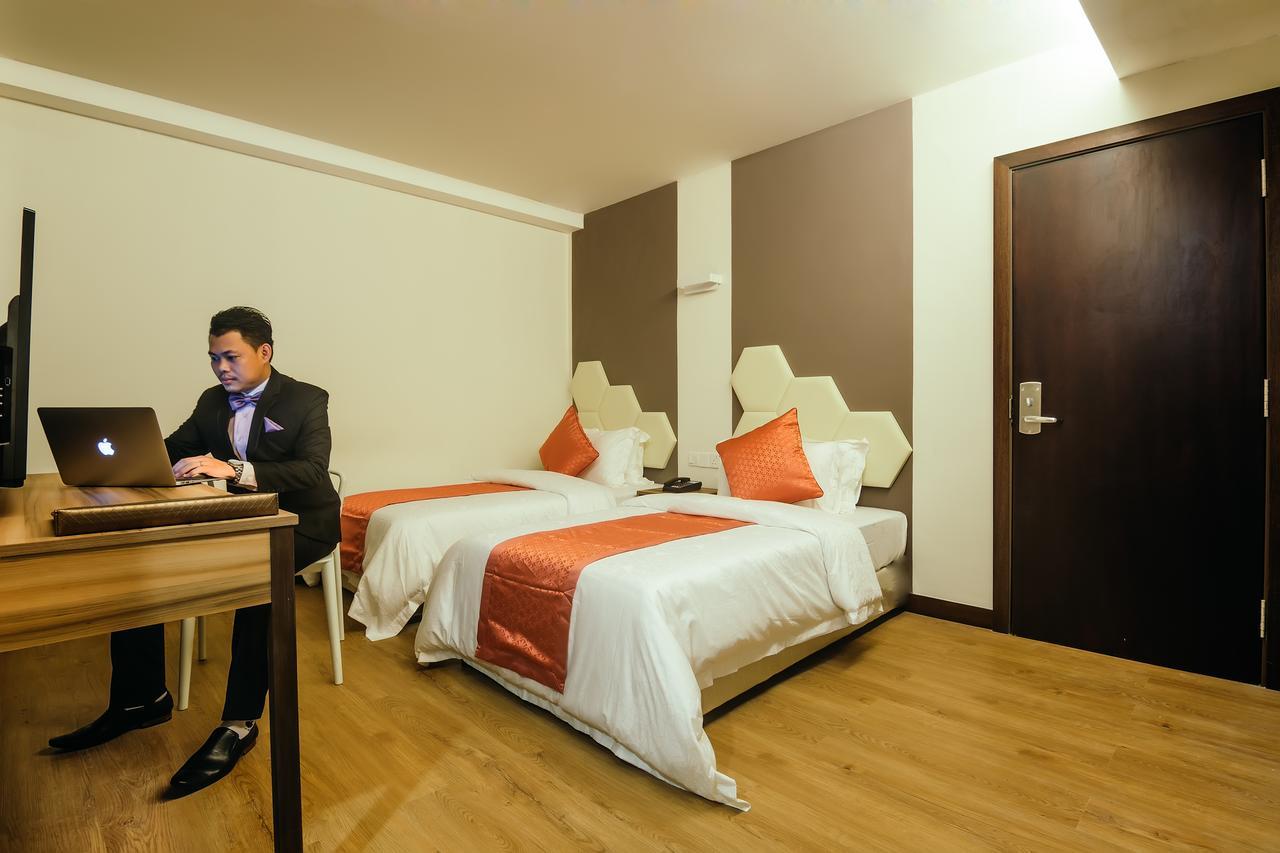 קוצ'ינג Memoire Hornbill Hotel מראה חיצוני תמונה