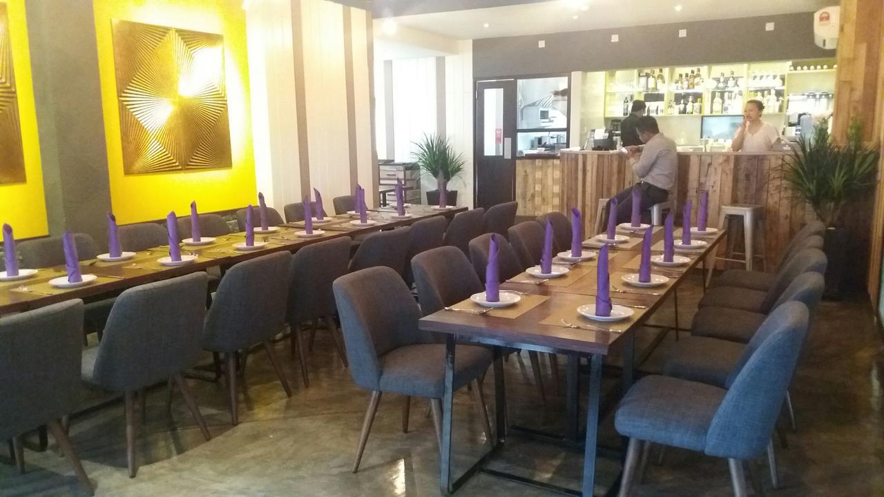 קוצ'ינג Memoire Hornbill Hotel מראה חיצוני תמונה