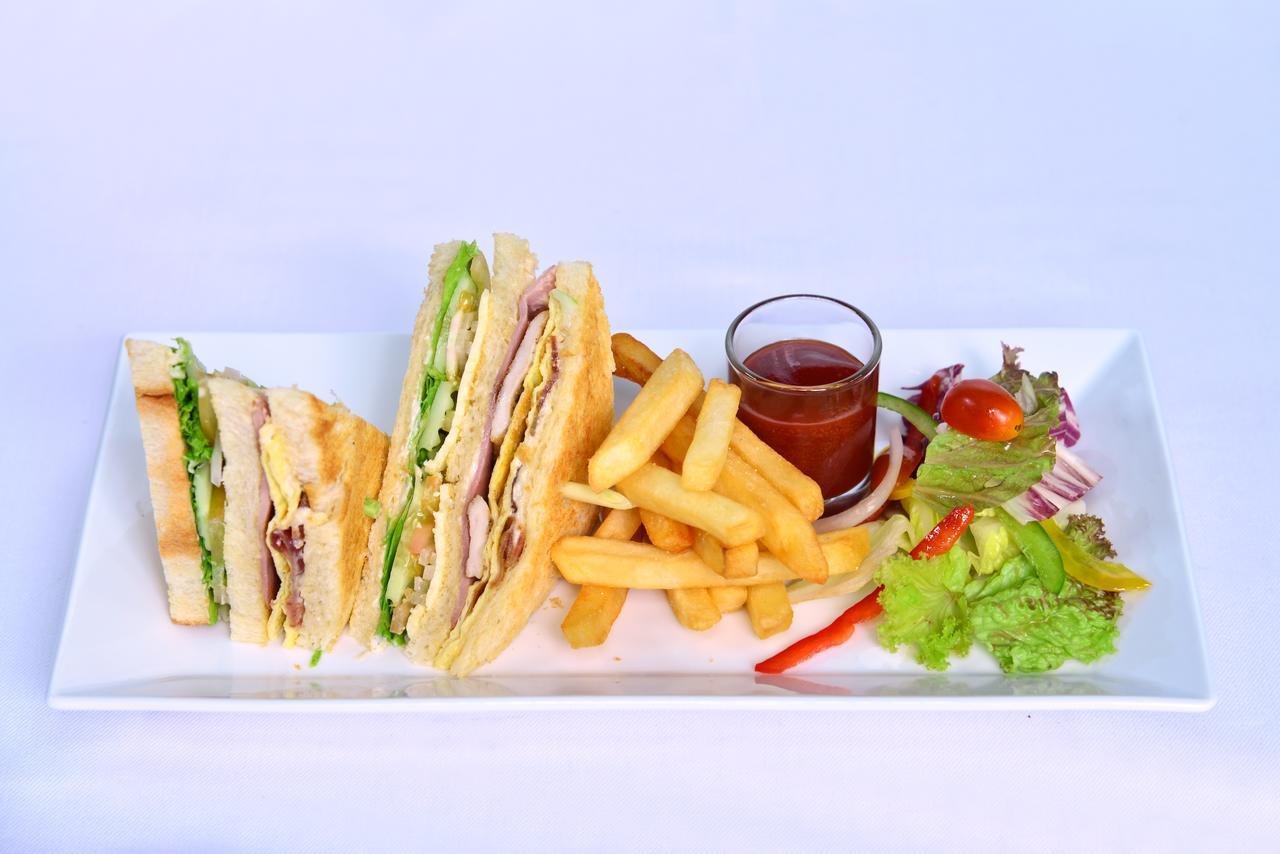 קוצ'ינג Memoire Hornbill Hotel מראה חיצוני תמונה