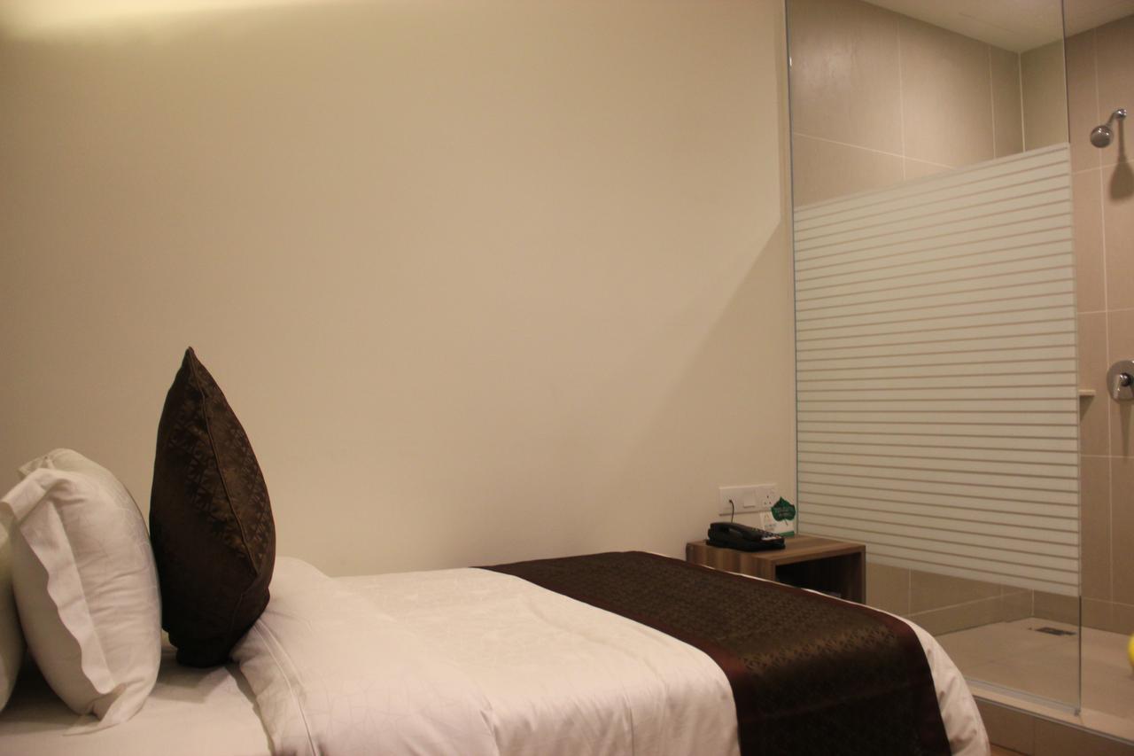 קוצ'ינג Memoire Hornbill Hotel מראה חיצוני תמונה