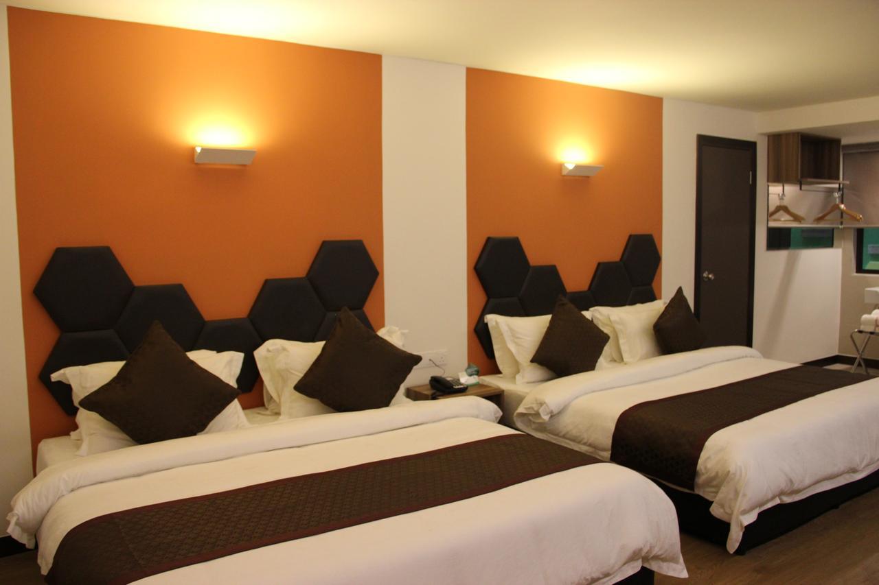 קוצ'ינג Memoire Hornbill Hotel מראה חיצוני תמונה