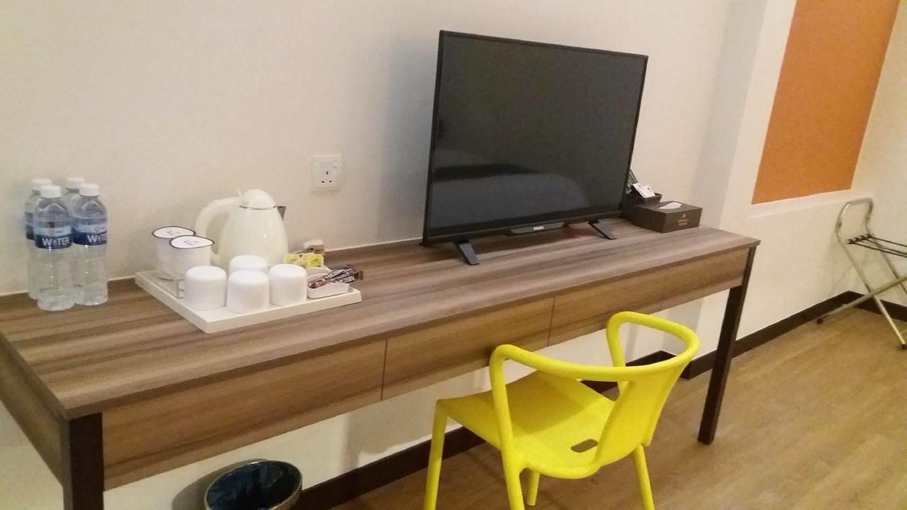קוצ'ינג Memoire Hornbill Hotel מראה חיצוני תמונה