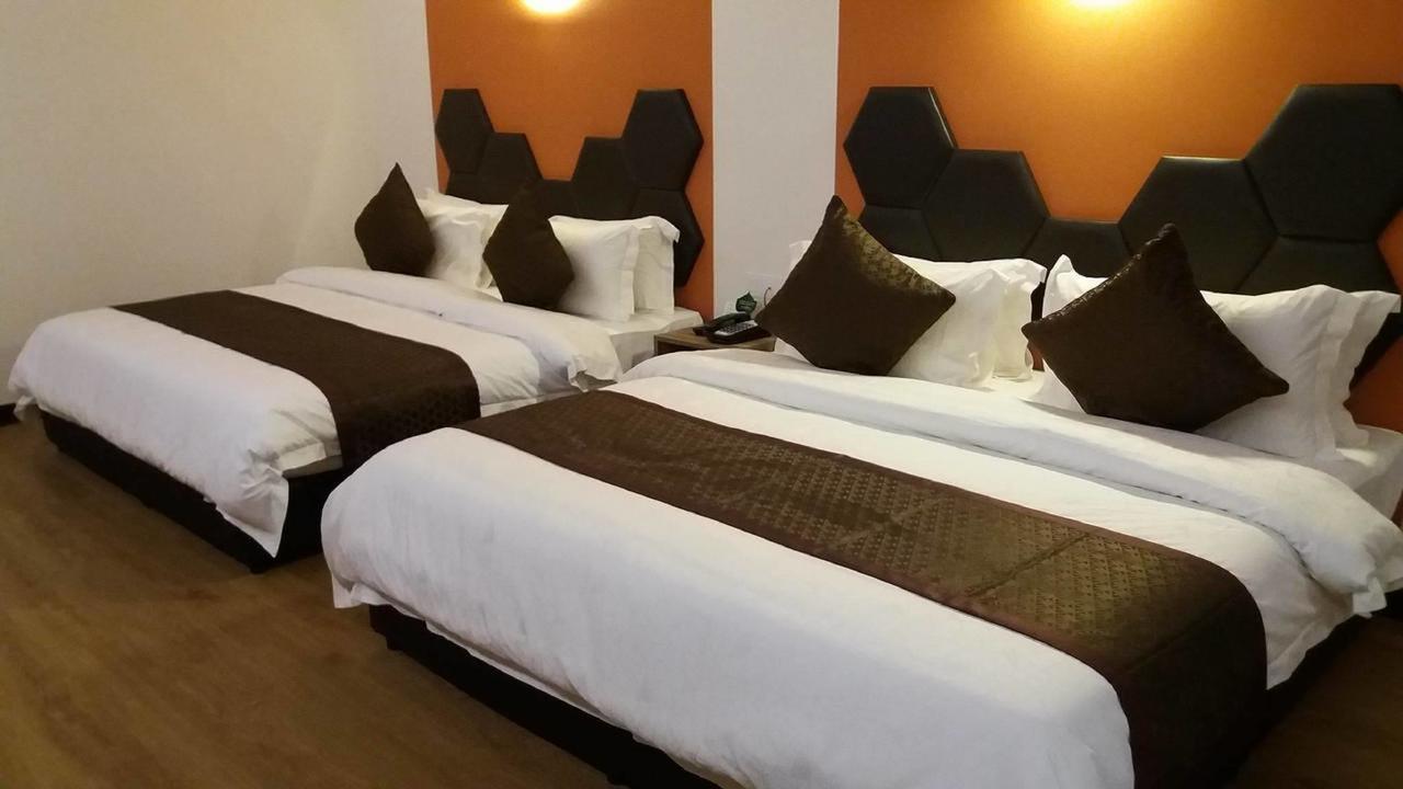 קוצ'ינג Memoire Hornbill Hotel מראה חיצוני תמונה