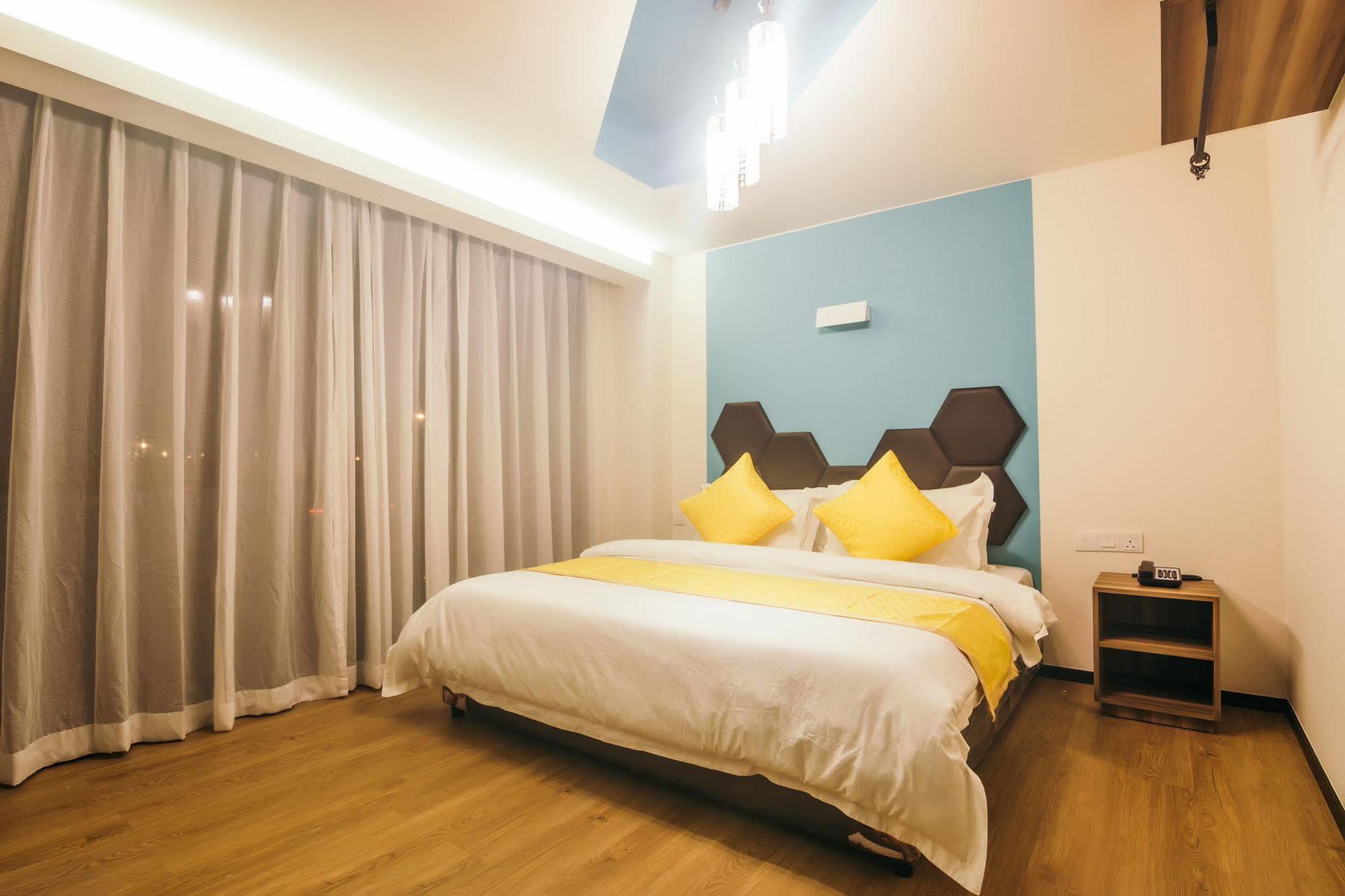 קוצ'ינג Memoire Hornbill Hotel מראה חיצוני תמונה